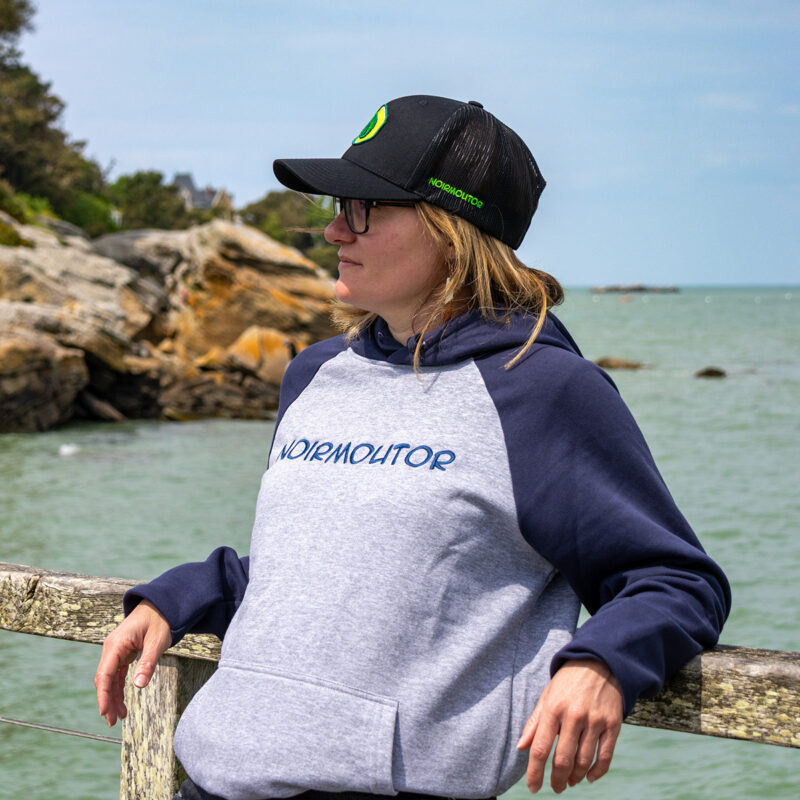Sweat brodé "Noirmoutor" – Image 5